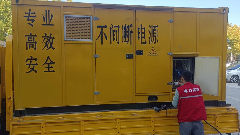唐县柴油发电机组和UPS电源配合使用时，如何避免切换过程中的电力中断？